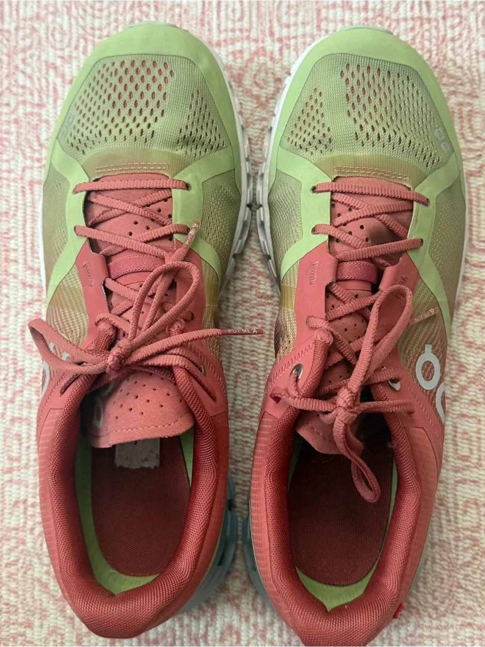 On Cloudflow Shoes - Size 9.5